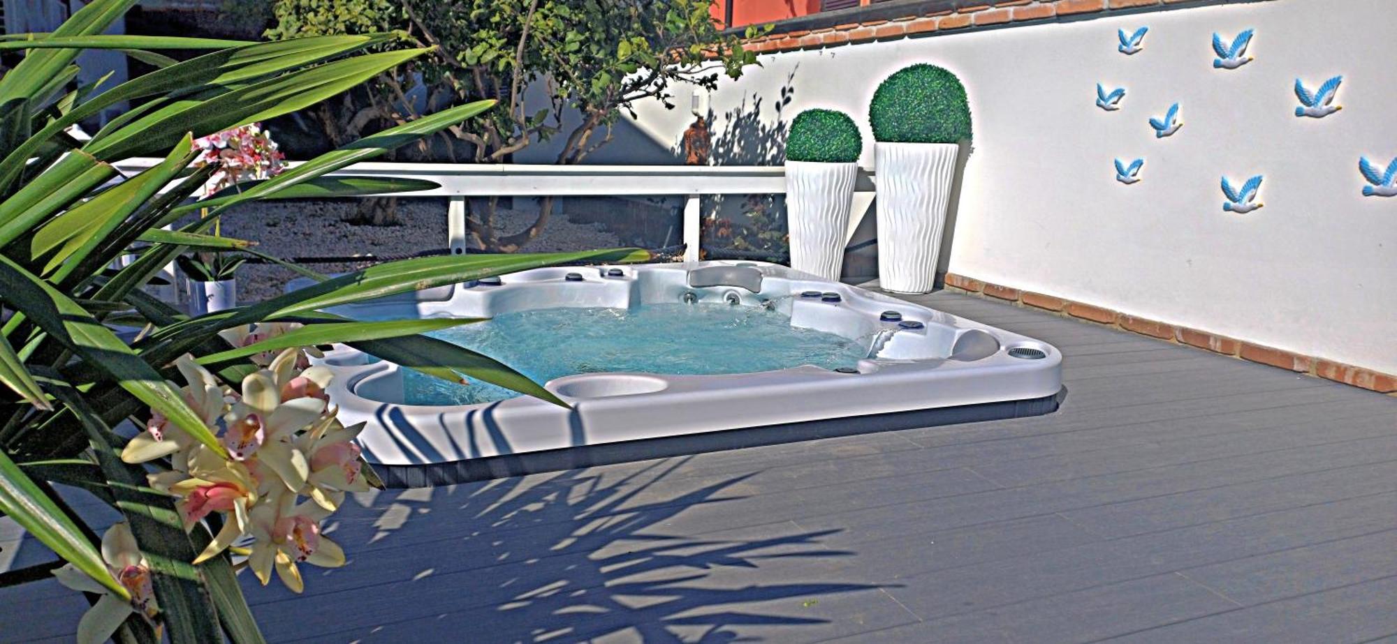 Alloggi Turistici Con Piscina Palestra Jacuzzi Sauna Anzio Exterior photo